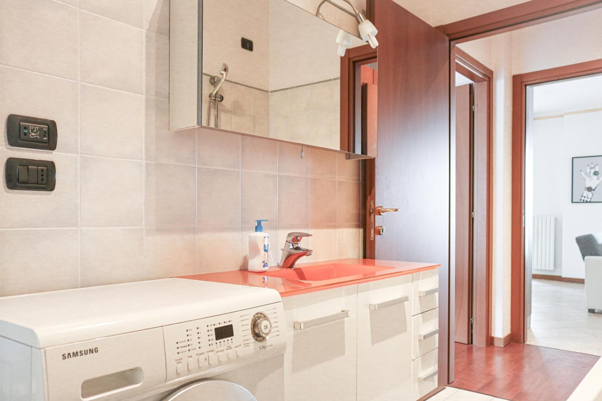 Apartamento Urban Balcony Hideaway - 3 People Milán Exterior foto