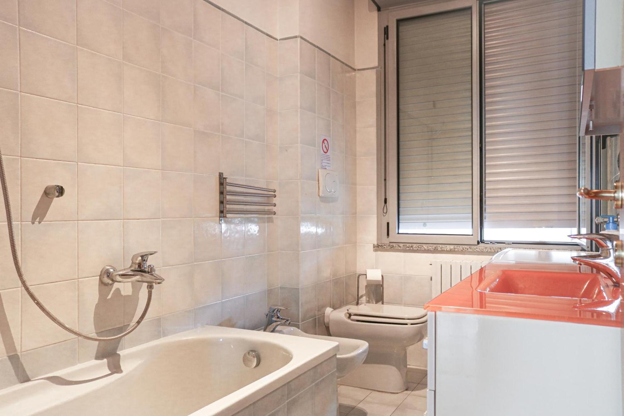 Apartamento Urban Balcony Hideaway - 3 People Milán Exterior foto